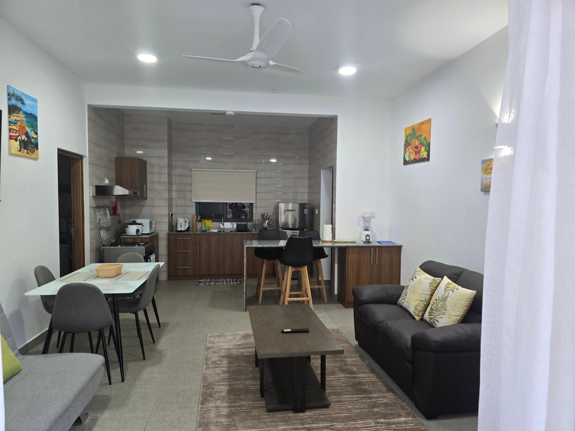 Lovers Paradise Self-Catering Apartments Anse aux Pins Exterior foto